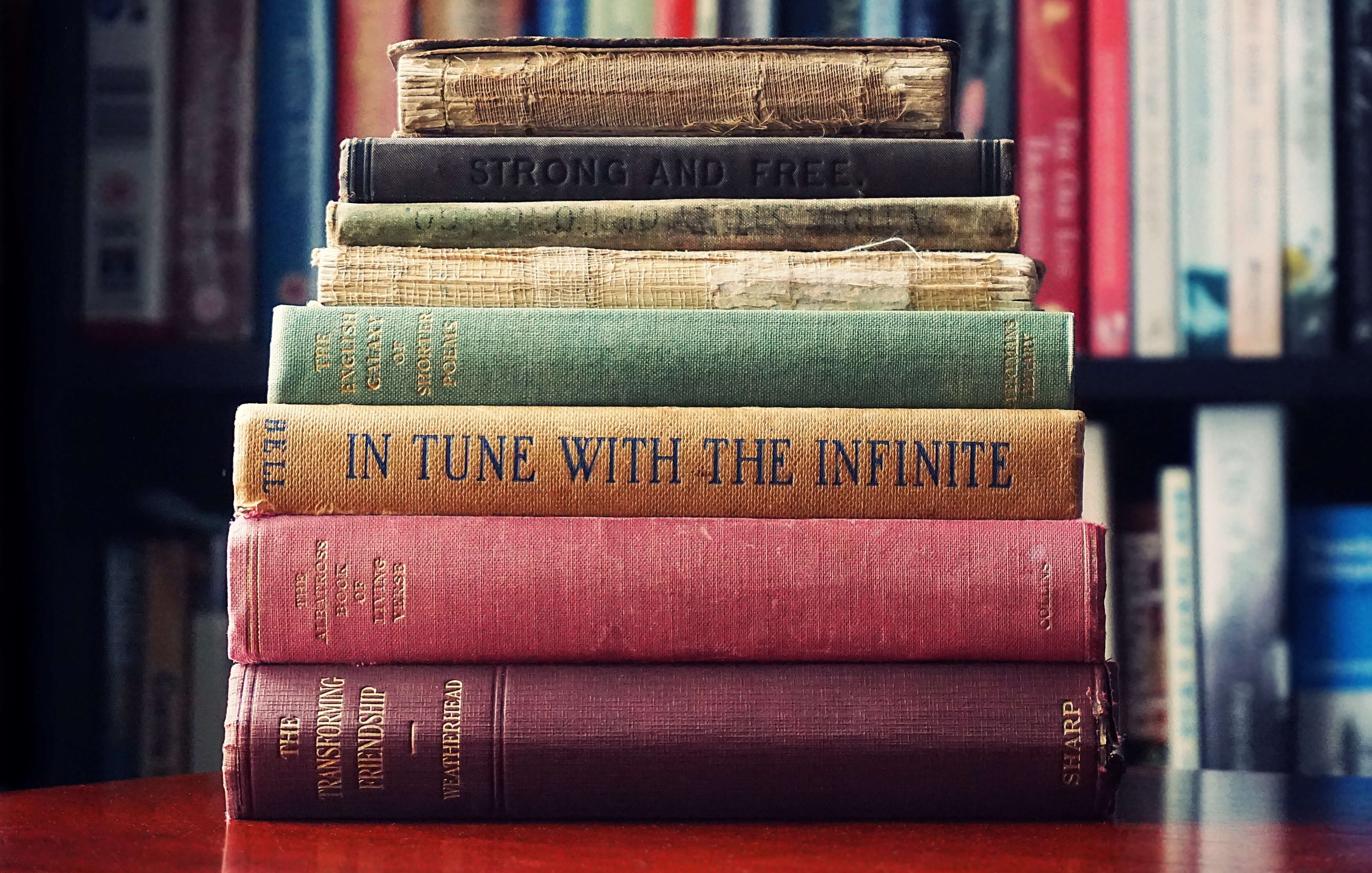 pile-of-assorted-title-book-lot-selective-focus-photographt