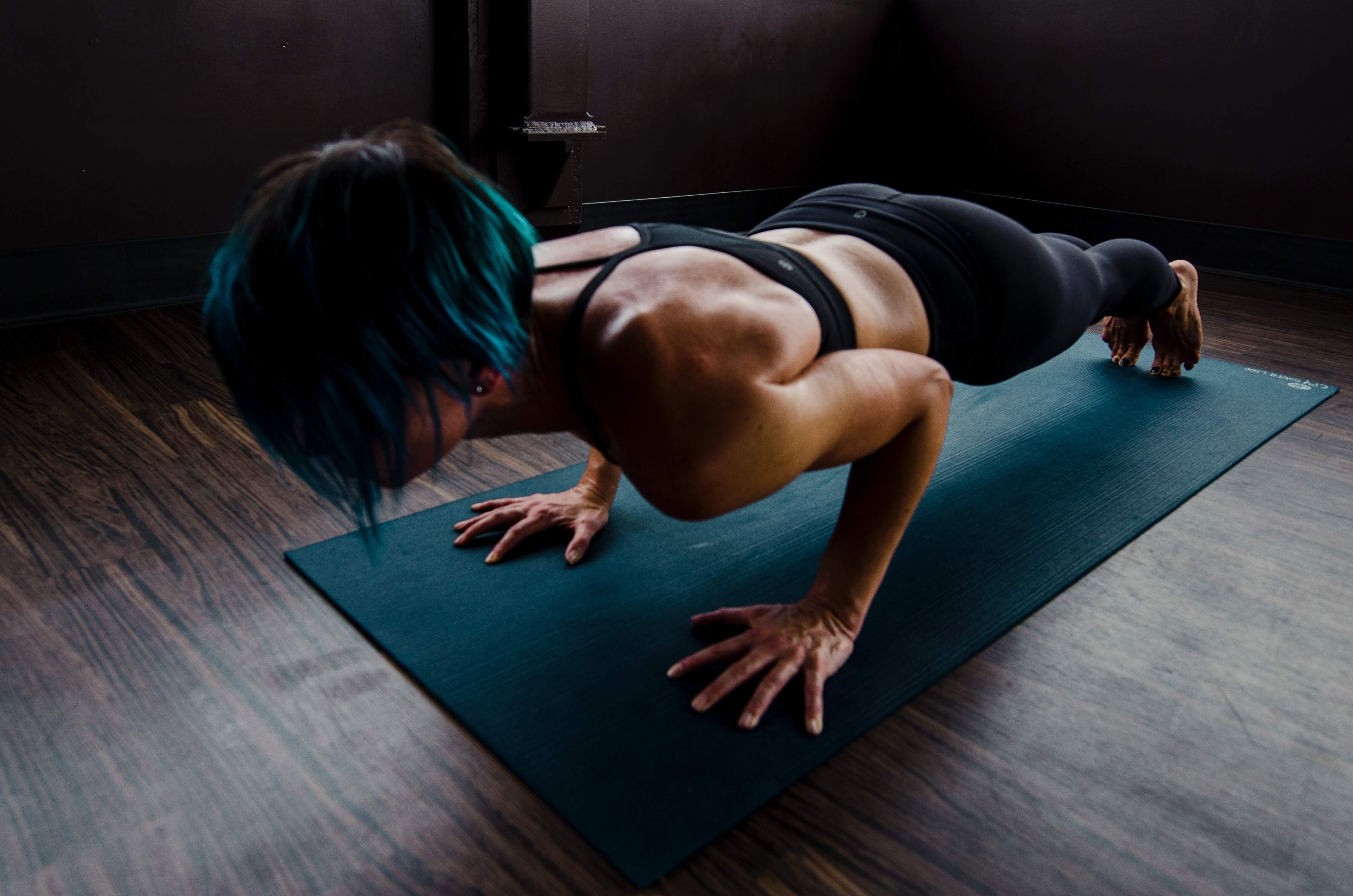 woman-doing-push-ups